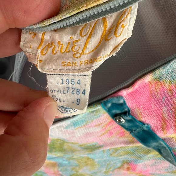 Stunning 1950’s gown - Picture 10 of 16